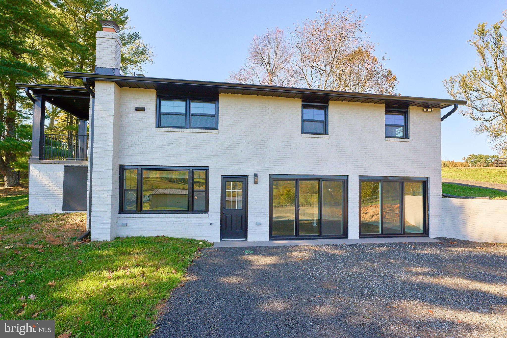 5635 MERRY OAKS RD