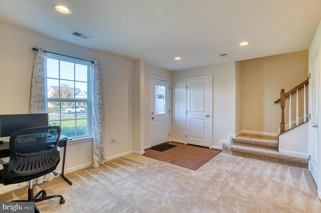9024 RANDOLPH CIRCLE