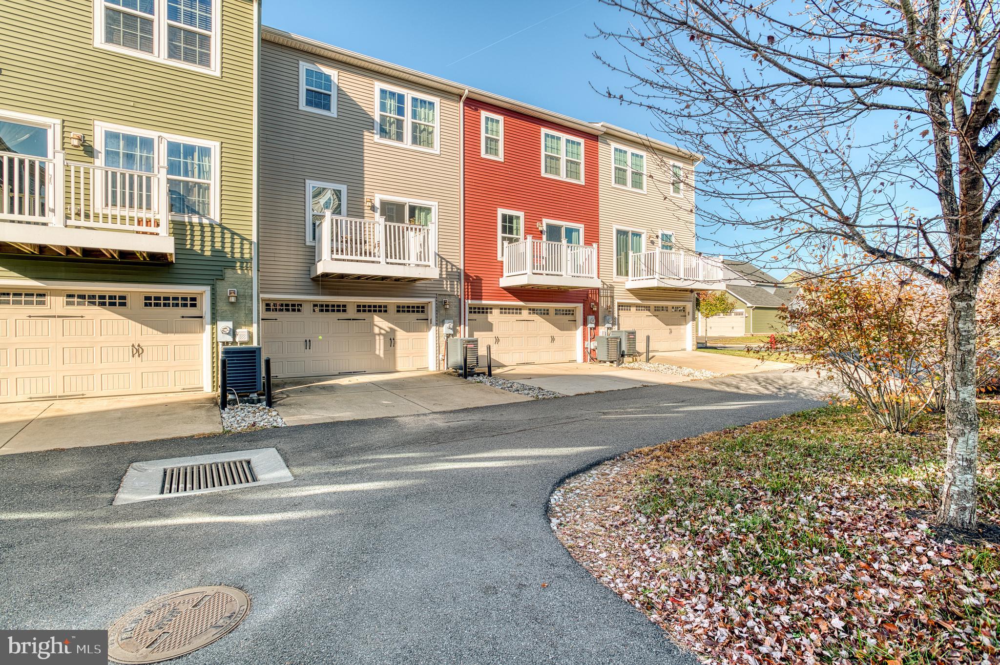 9024 RANDOLPH CIRCLE