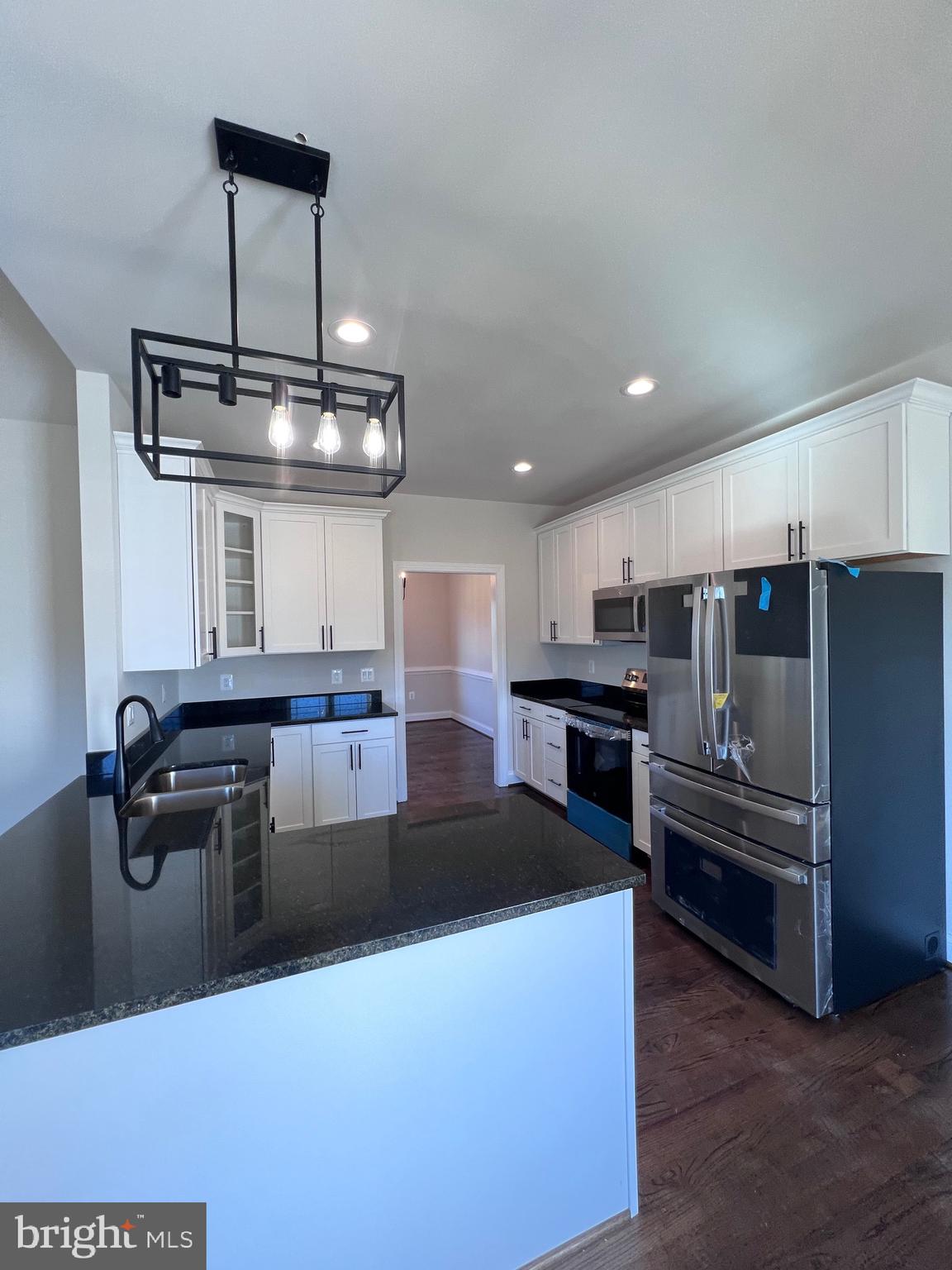 9535 PARADISE ROAD