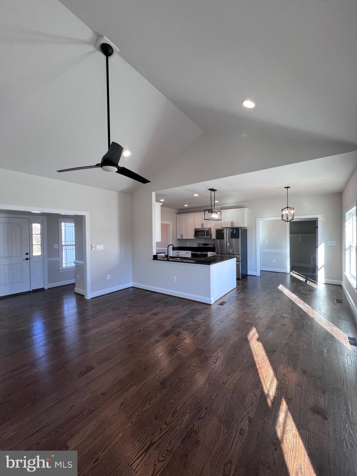 9535 PARADISE ROAD