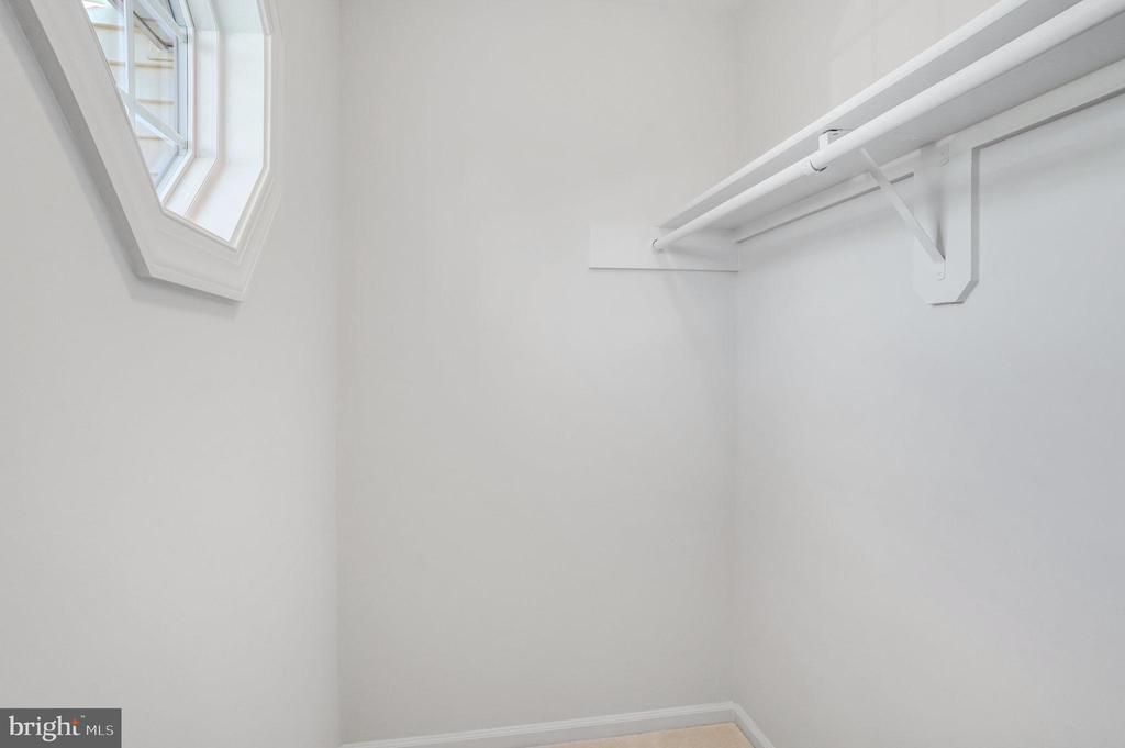 415 DENNING COURT