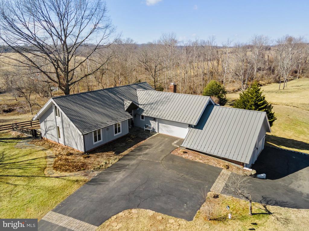 7507 LEIGH ROAD