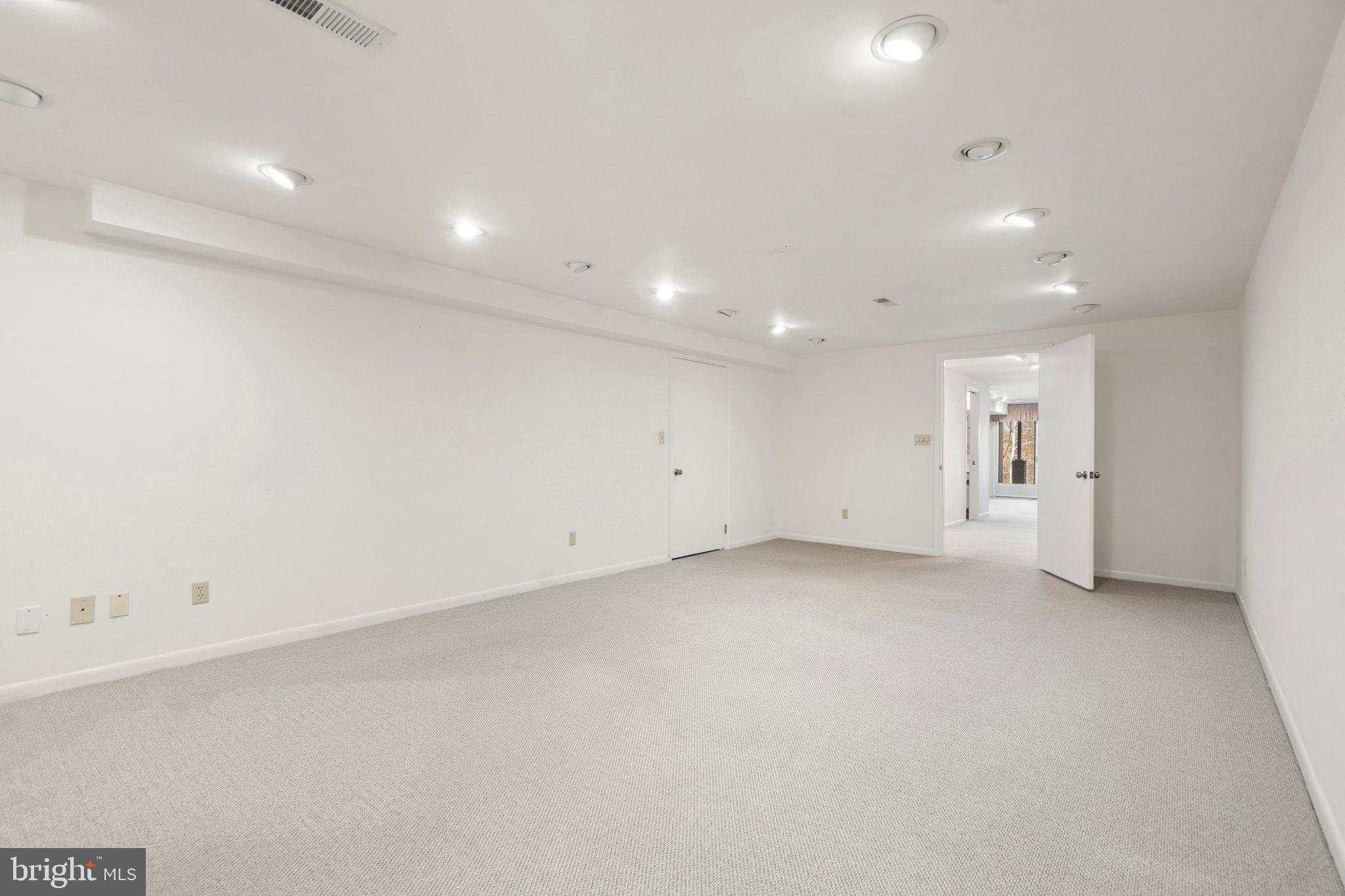 7507 LEIGH ROAD