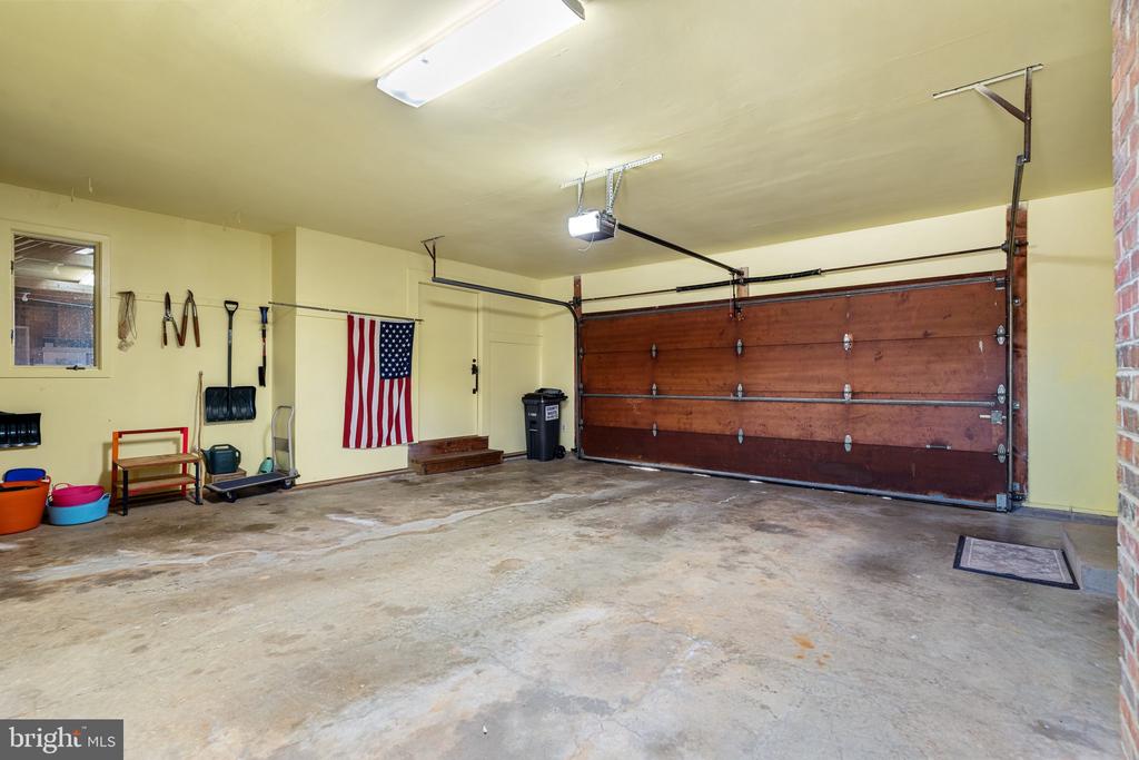 7507 LEIGH ROAD