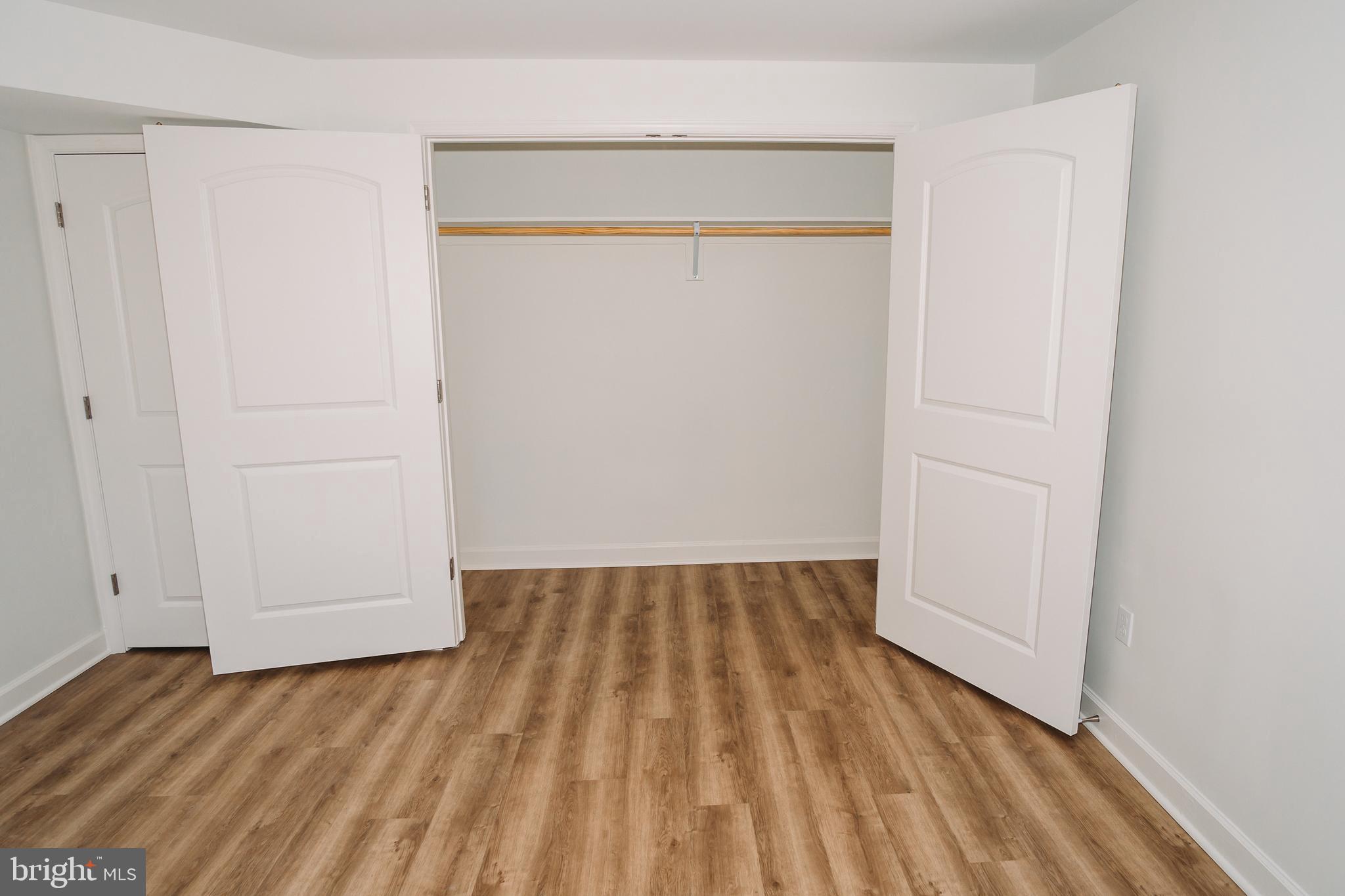 380 BROADVIEW AVE #APT 5