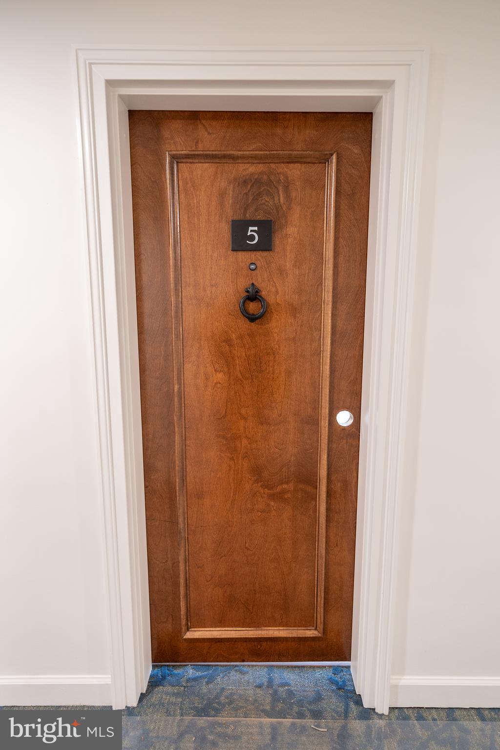 380 BROADVIEW AVE #APT 5