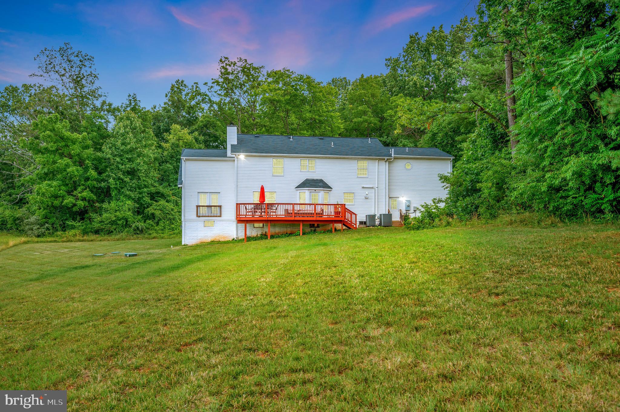 7267 Ridgedale Dr