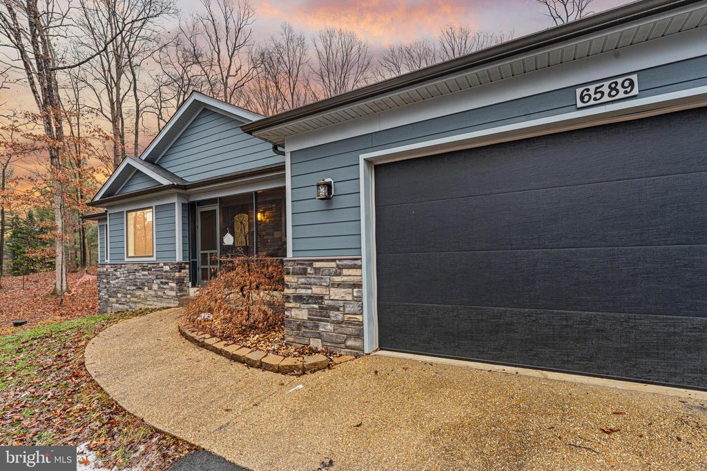 6589 GRAYS MILL ROAD