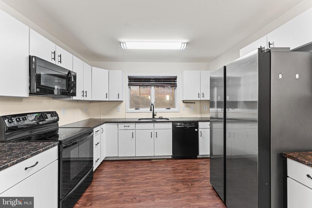 6589 GRAYS MILL ROAD