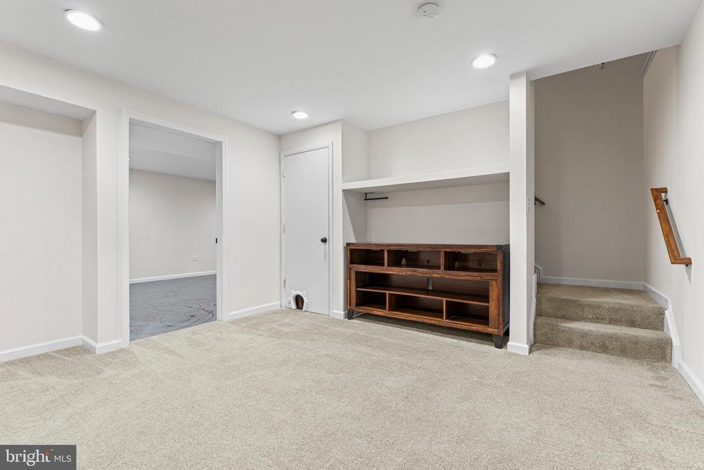 6589 GRAYS MILL ROAD