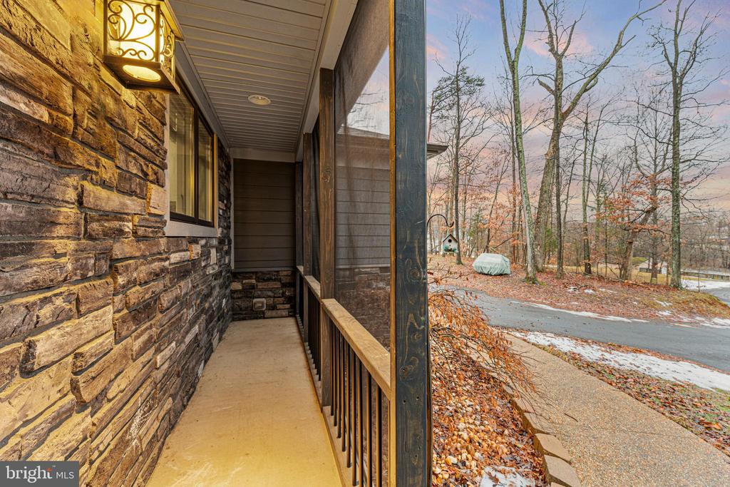6589 GRAYS MILL ROAD