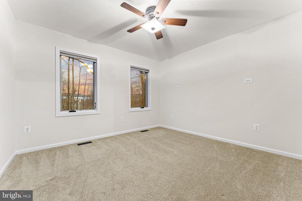 6589 GRAYS MILL ROAD
