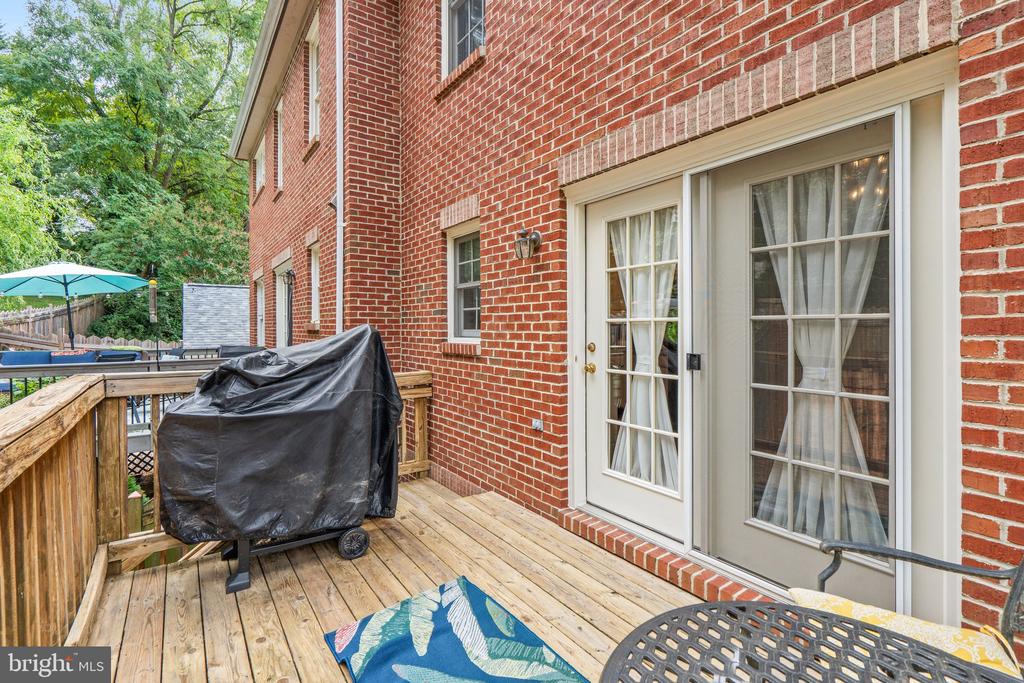 162 MOSBY CIRCLE