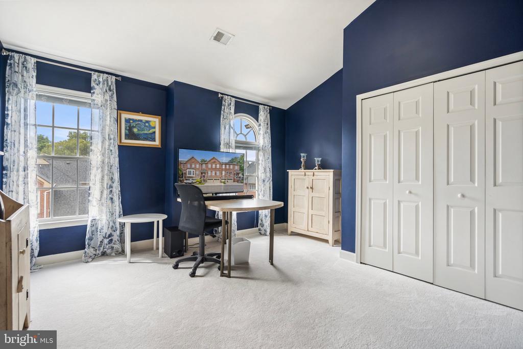162 MOSBY CIRCLE