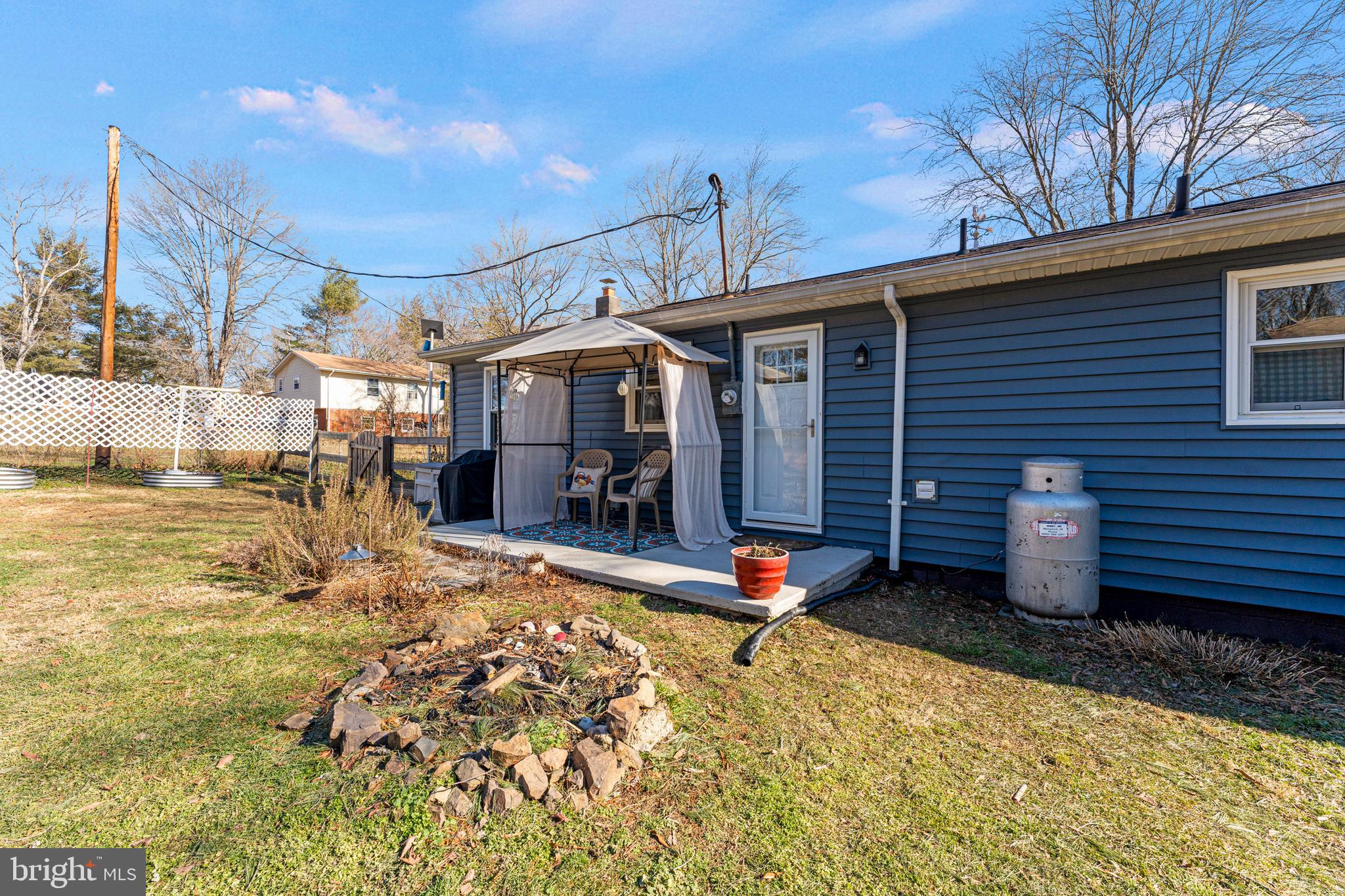 9576 MEETZE ROAD