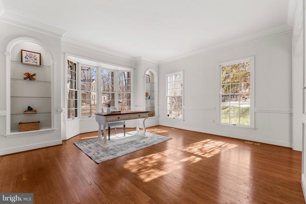 6586 CHESAPEAKE PLACE