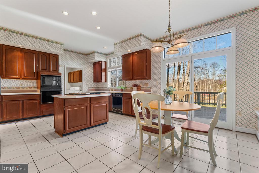6586 CHESAPEAKE PLACE