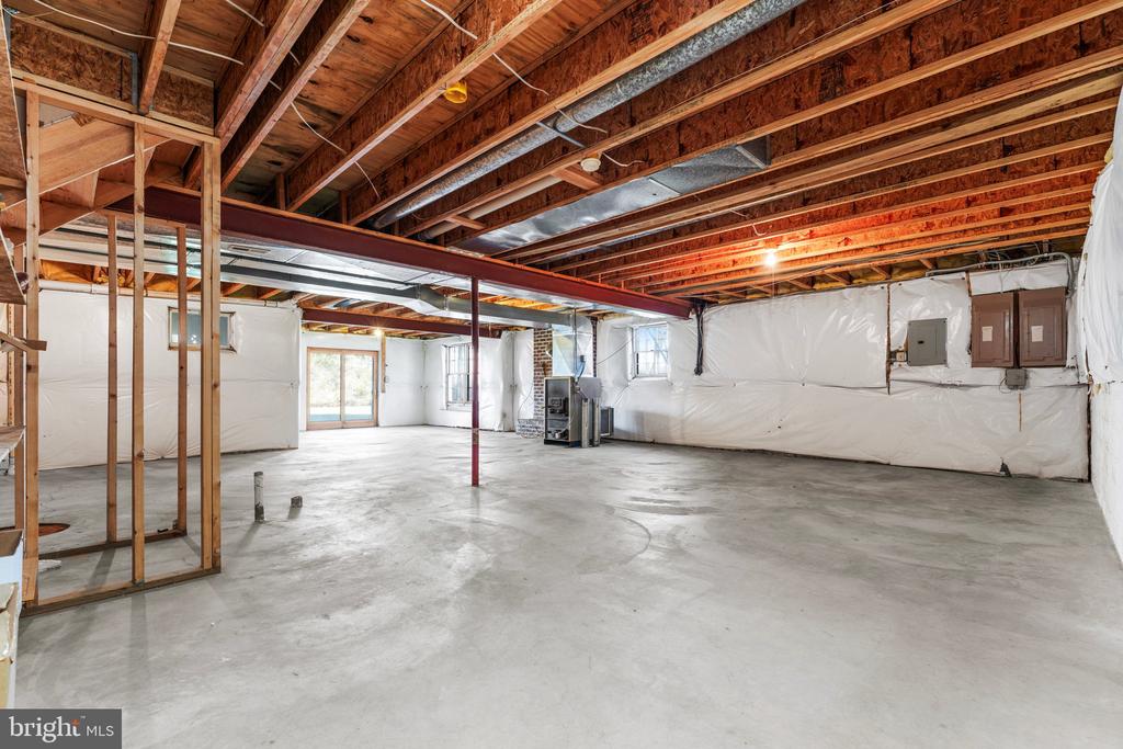 6586 CHESAPEAKE PLACE