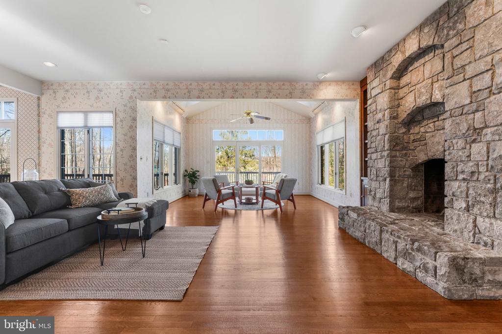 6586 CHESAPEAKE PLACE