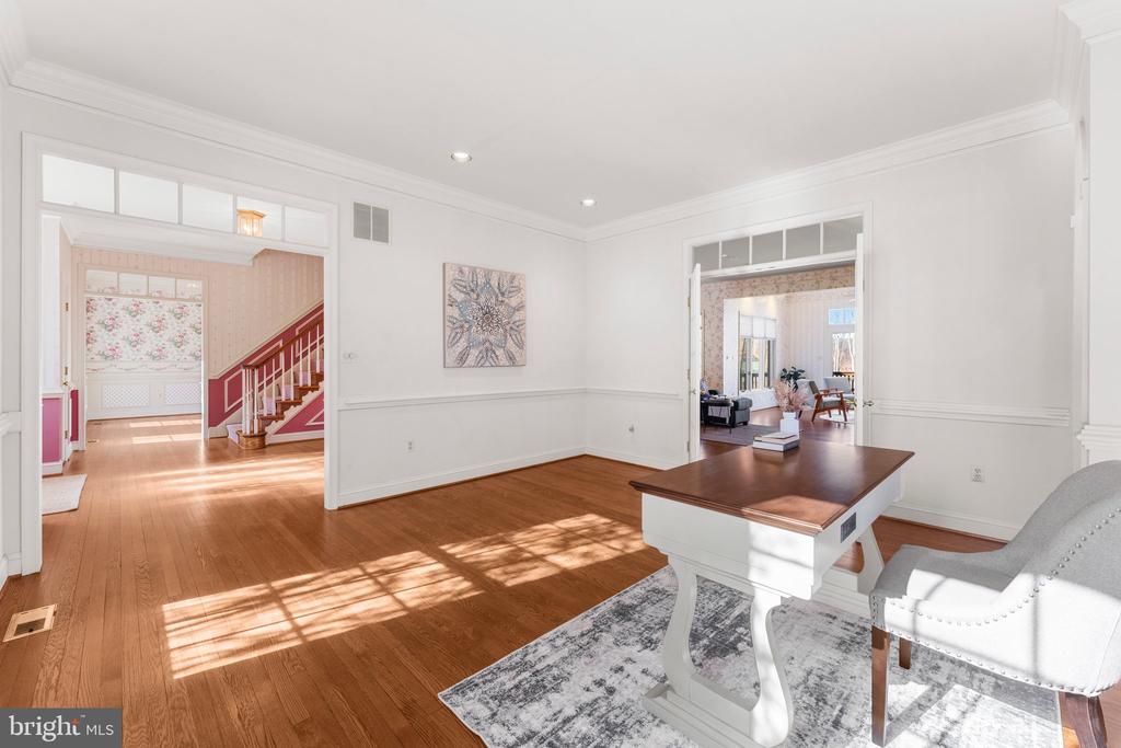 6586 CHESAPEAKE PLACE