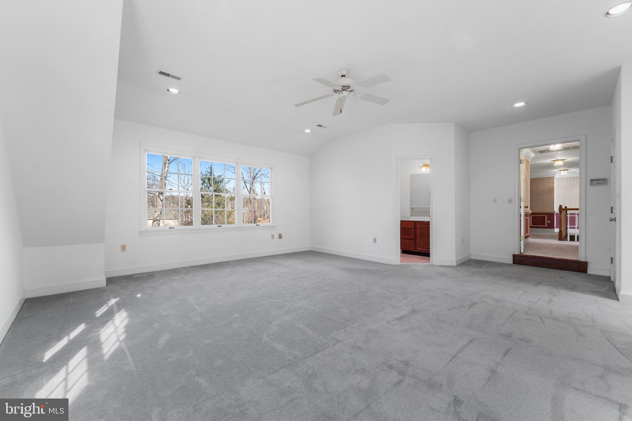 6586 CHESAPEAKE PLACE