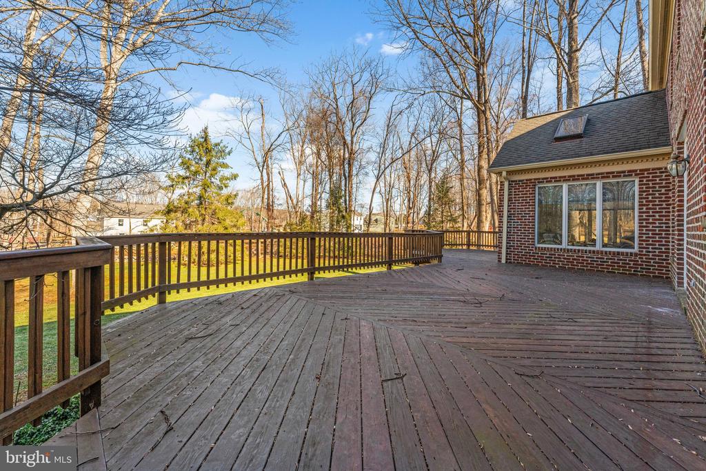 6586 CHESAPEAKE PLACE