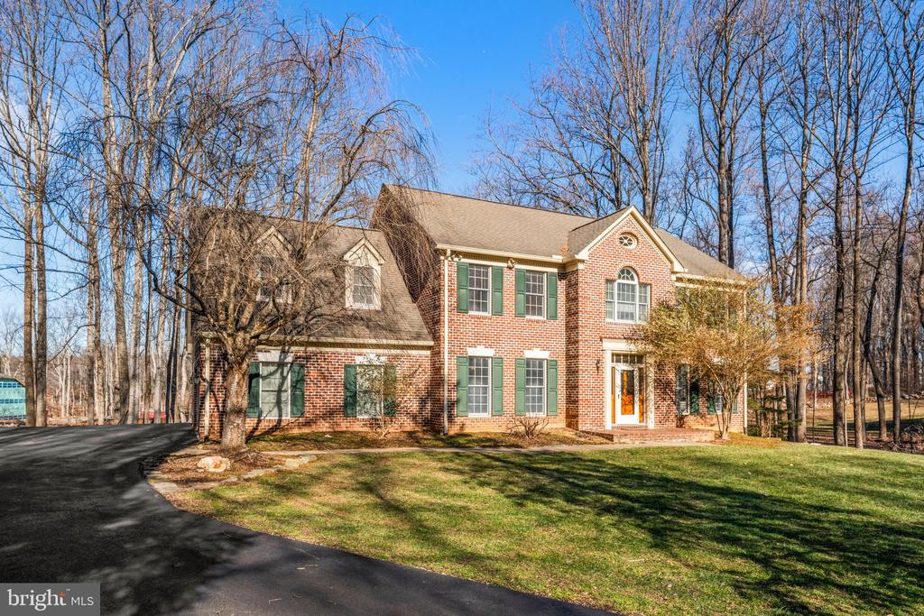 6586 CHESAPEAKE PLACE