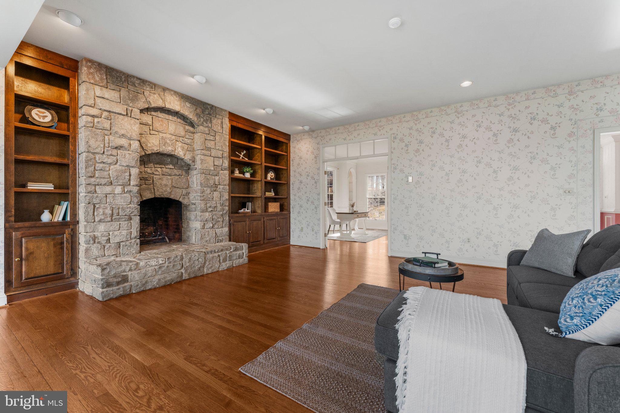 6586 CHESAPEAKE PLACE