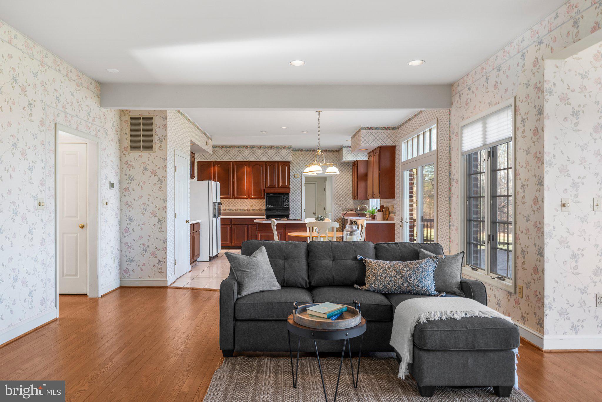 6586 CHESAPEAKE PLACE