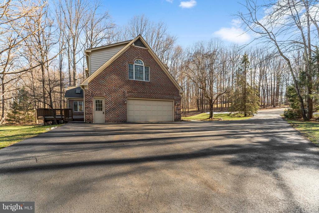 6586 CHESAPEAKE PLACE