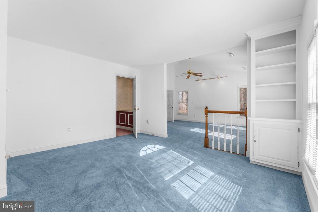 6586 CHESAPEAKE PLACE