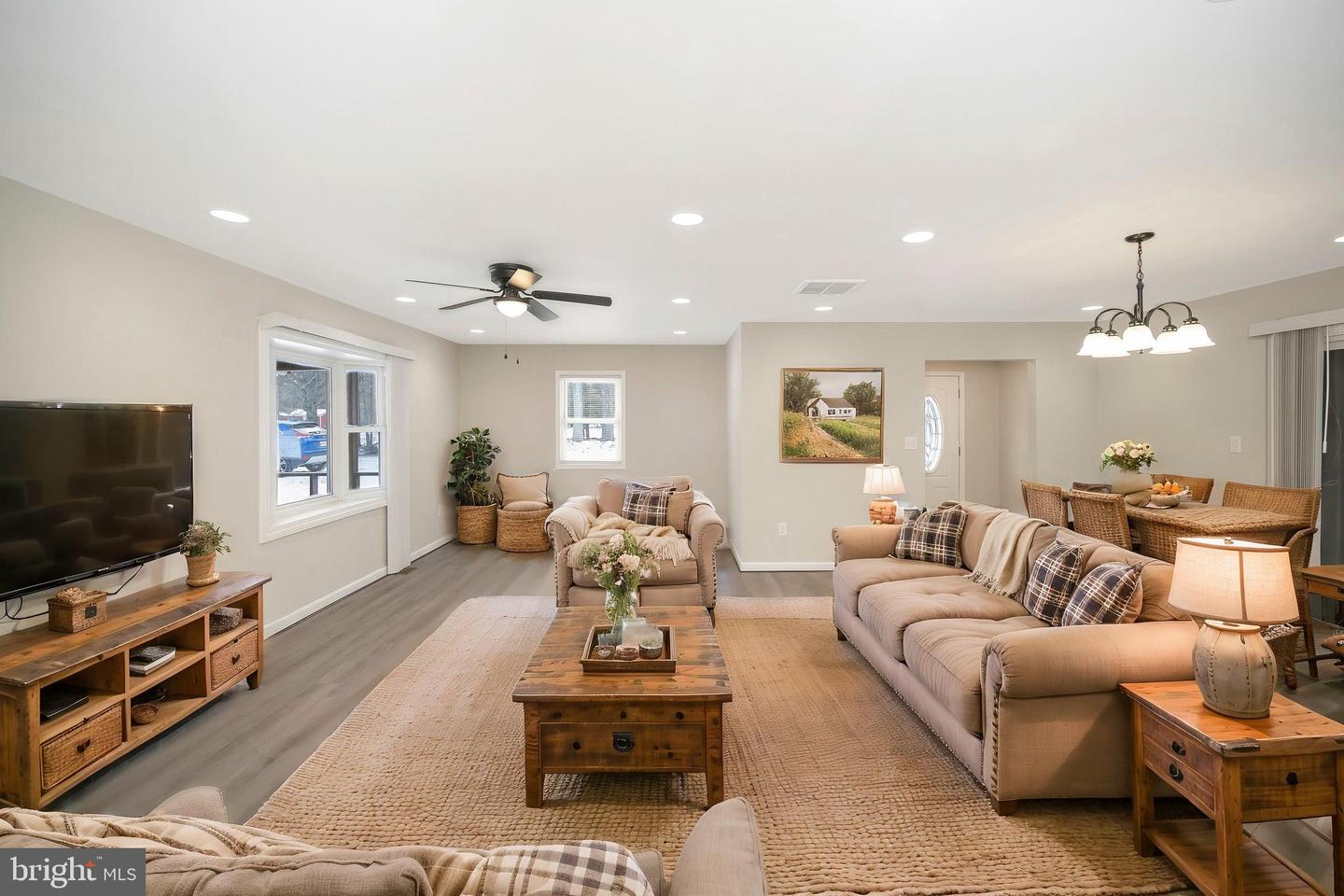 9718 Meetze Rd