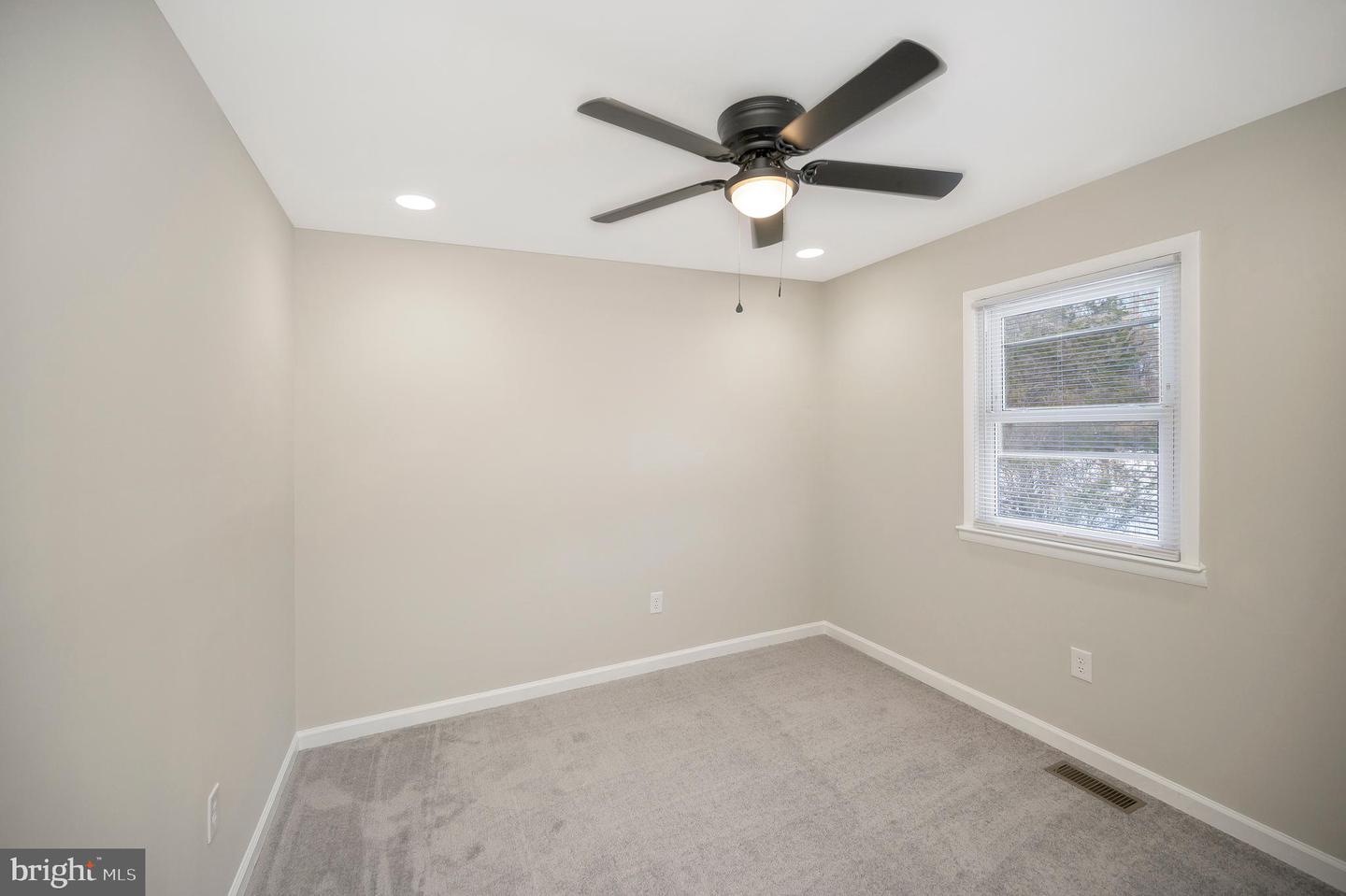 9718 Meetze Rd