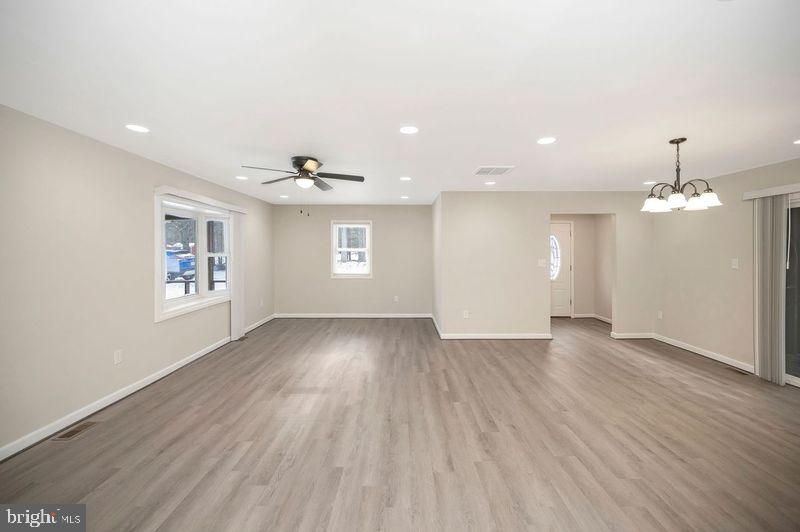 9718 Meetze Rd