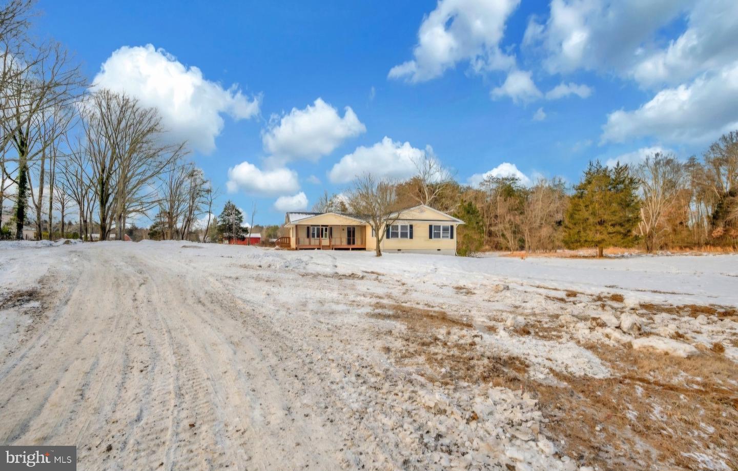 9718 Meetze Rd