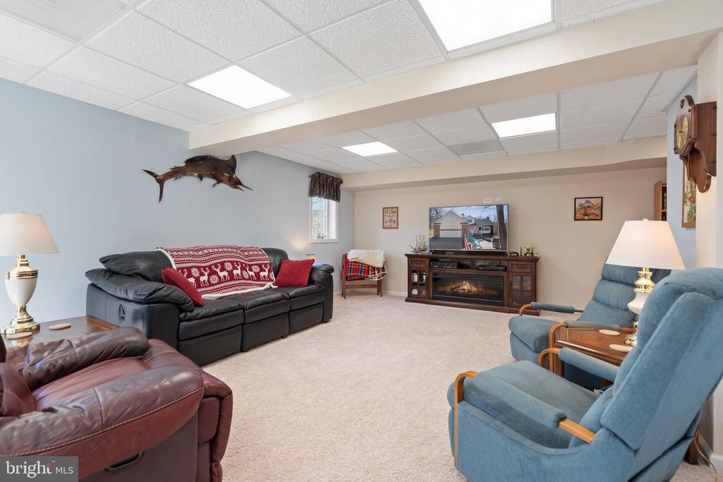 3631 N RED OAK LANE