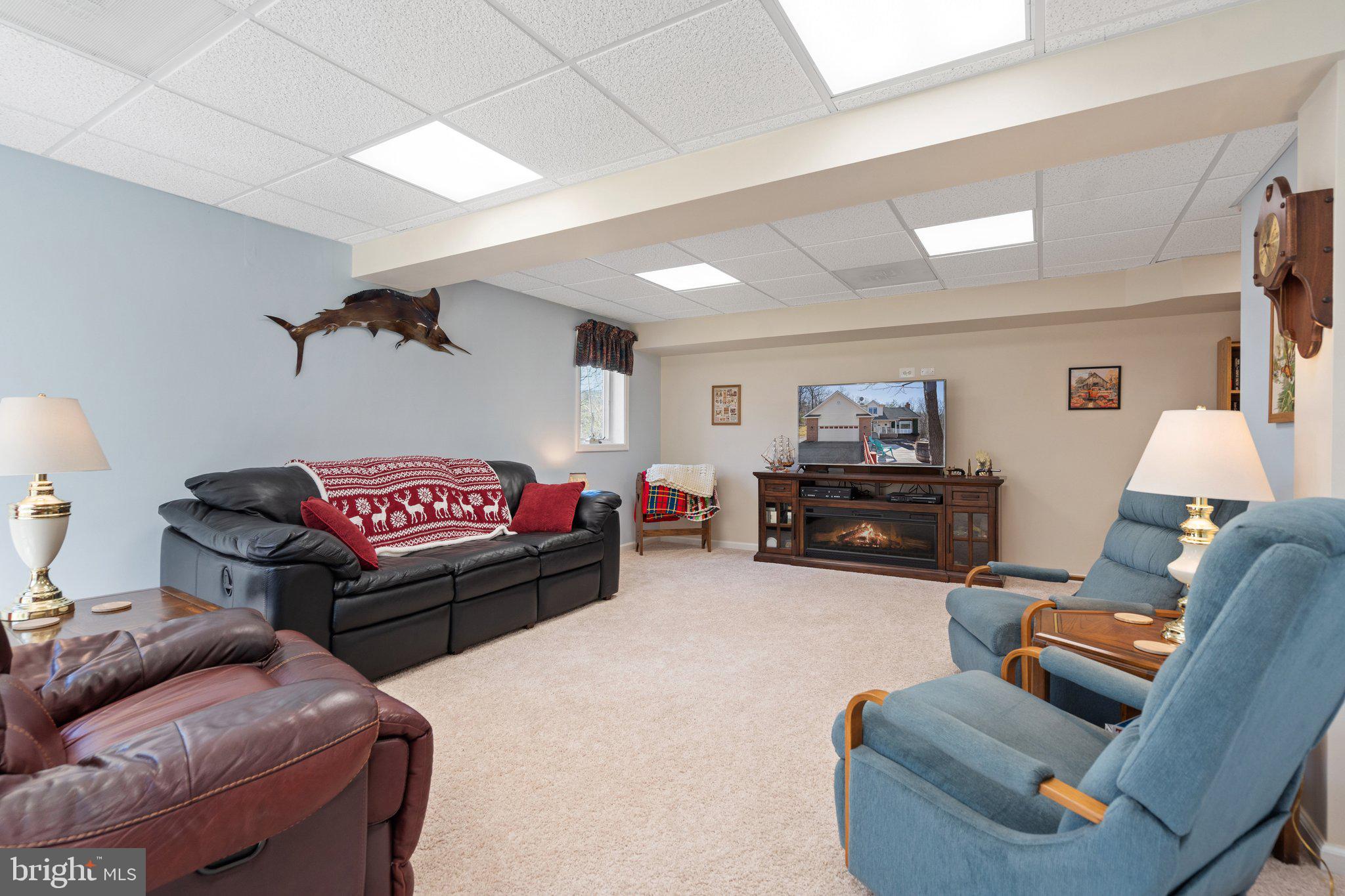 3631 N RED OAK LANE