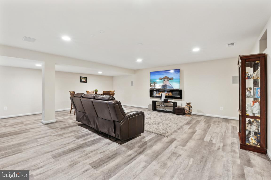 6573 Wellspring Ct