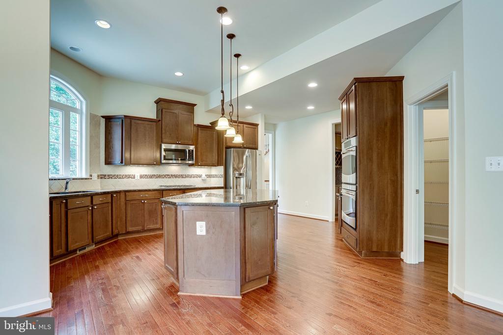 6573 Wellspring Ct