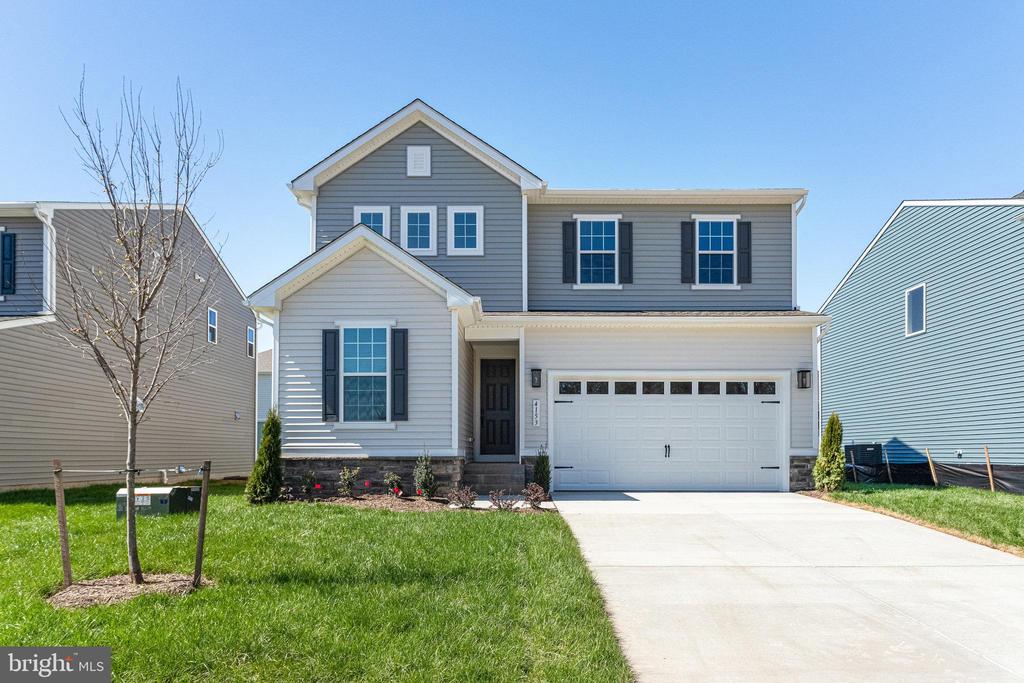 4153 FOXHAVEN DRIVE