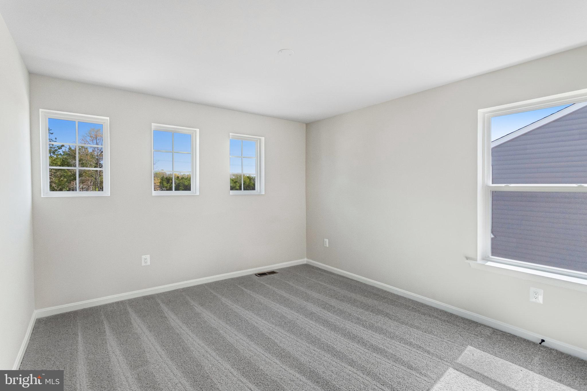 4153 FOXHAVEN DRIVE
