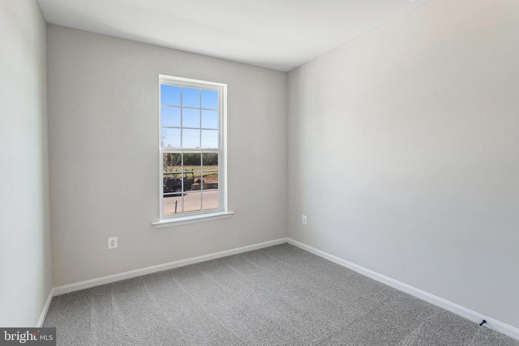 4153 FOXHAVEN DRIVE