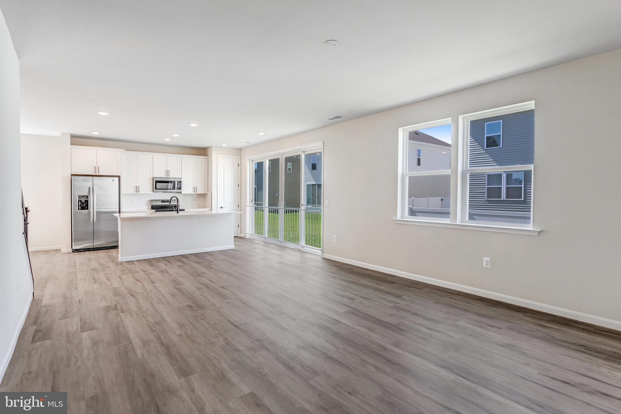 4153 FOXHAVEN DRIVE