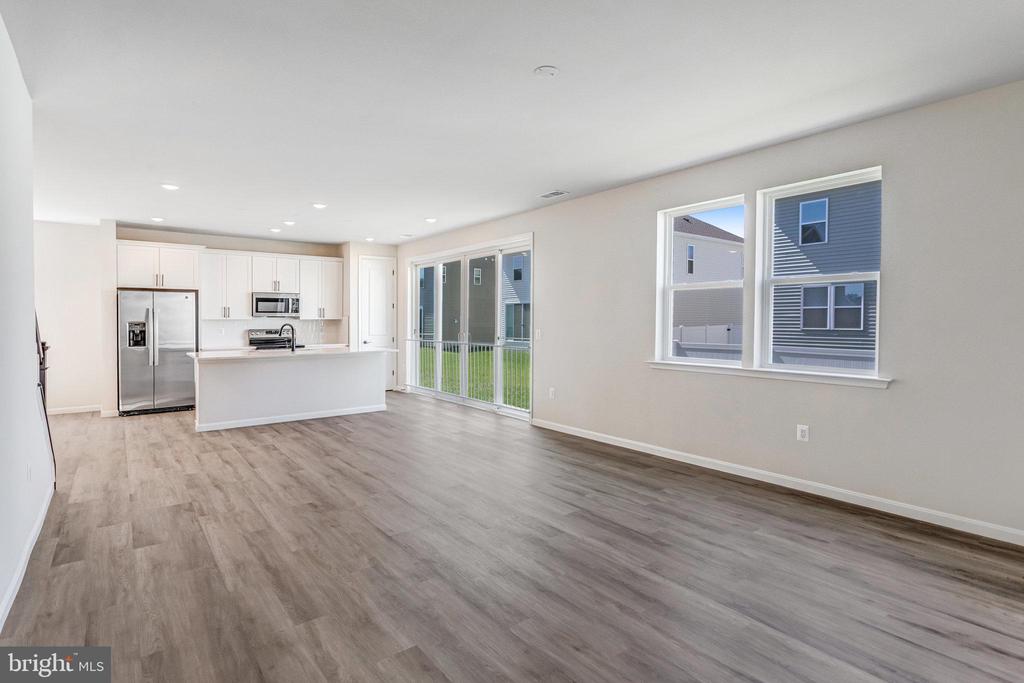 4153 FOXHAVEN DRIVE