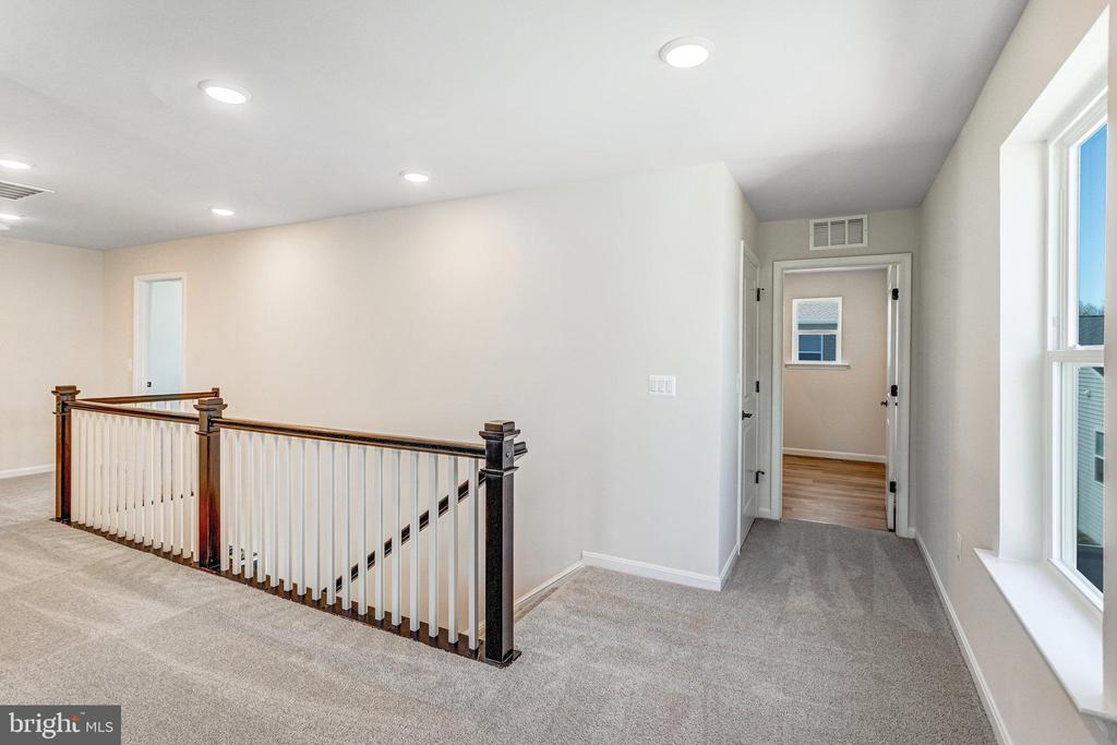 4153 FOXHAVEN DRIVE