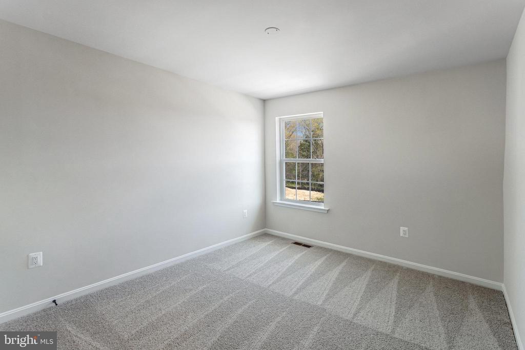 4153 FOXHAVEN DRIVE