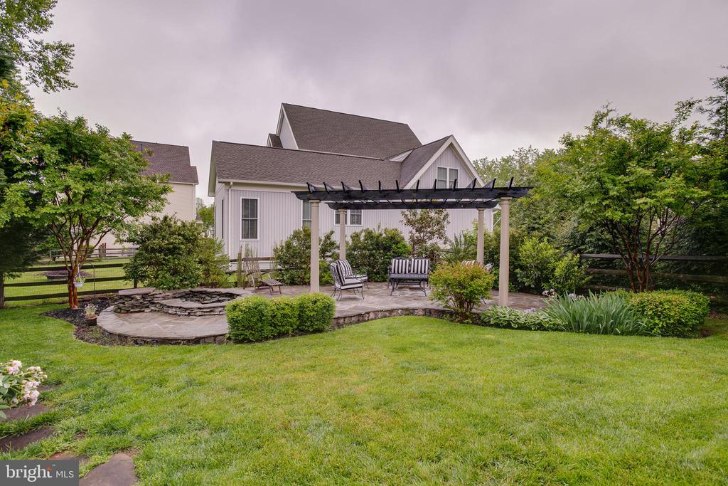 6735 ECKERT COURT
