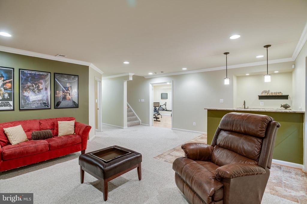 6735 ECKERT COURT
