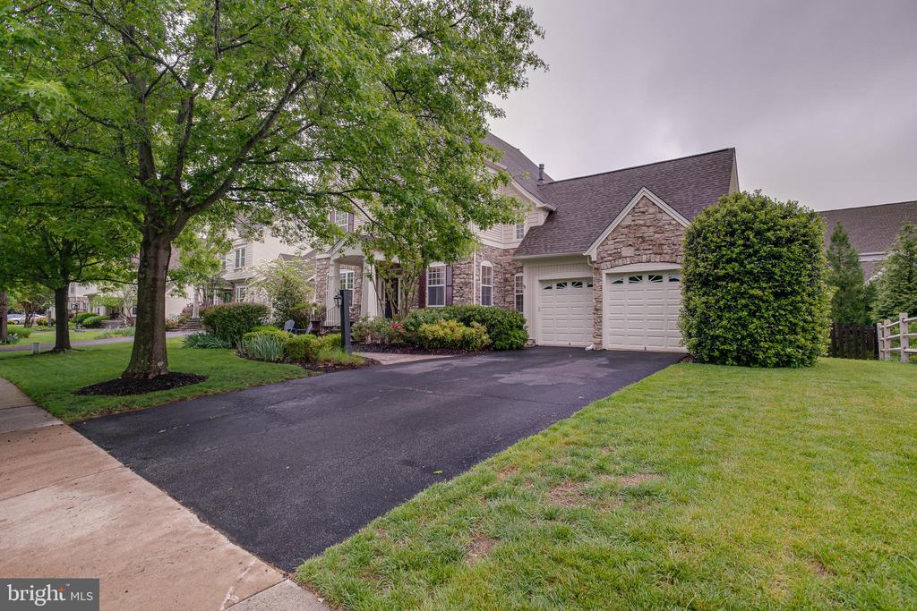 6735 ECKERT COURT